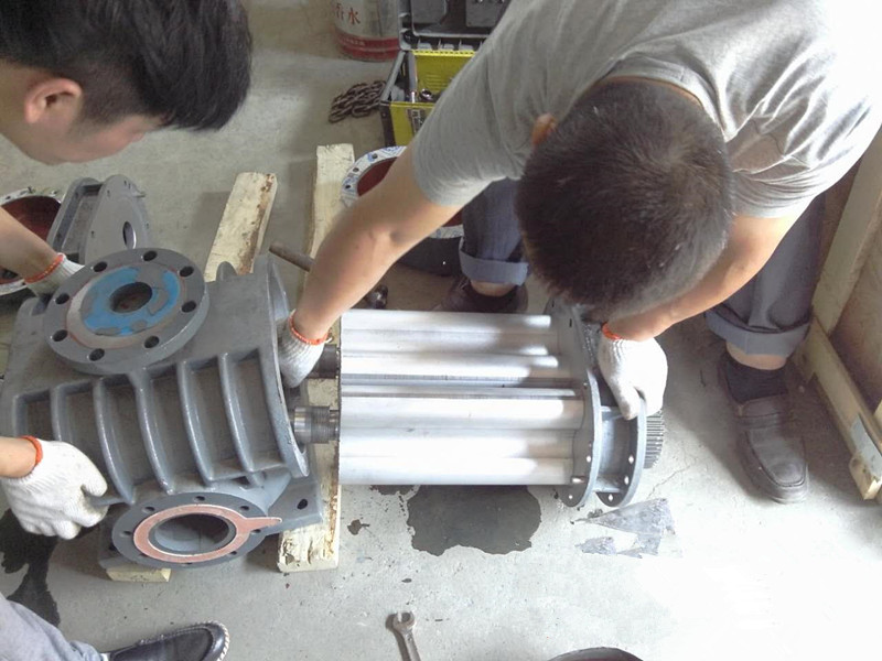 三葉羅茨鼓風機維修 - 專業(yè)的維修服務供應商