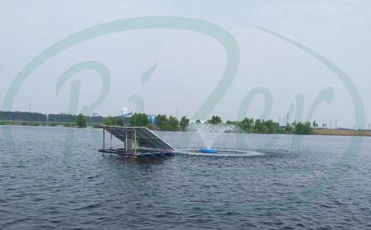 太陽能噴泉曝氣機(jī) 太陽能噴泉曝氣機(jī)