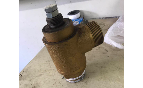 羅茨風(fēng)機(jī)安全閥是什么？