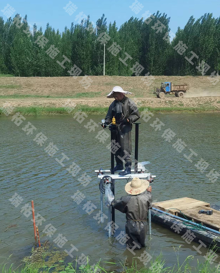 沉水風(fēng)機(jī)河道增氧工程施工現(xiàn)場(chǎng)實(shí)拍 沉水風(fēng)機(jī)河道增氧工程施工現(xiàn)場(chǎng)實(shí)拍
